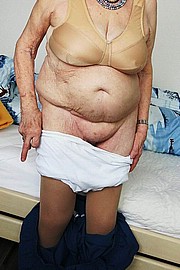grannysex0027.jpg
