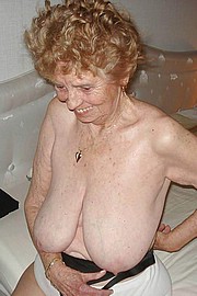 grannysex109.jpg