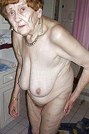 grannysex211.jpg