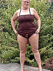 sexy mature woman