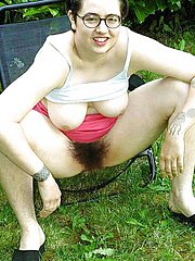 natural hairy women