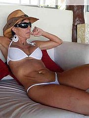 mature pussy