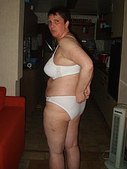 horny mature woman