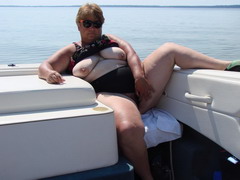 Plump babes